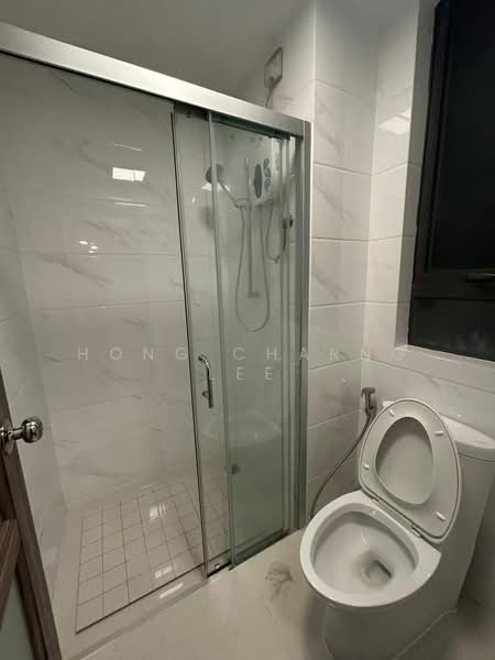 Apartment for Rent at Starview Bay @ Forest City - Hong Charng Lee - Bathroom - PropertyGuru.com.my