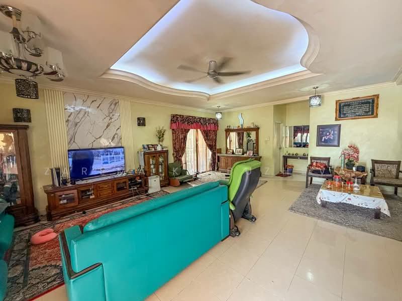 Semi-Detached House for Sale in Taman Taming Maju (Cheras) - Zarema Kulbuzheva - Living Room - PropertyGuru.com.my