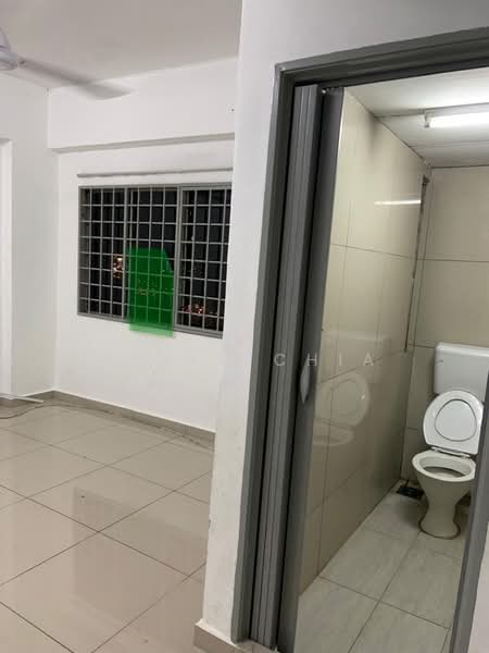 Condominium for Rent at Petaling Indah Condominiums - Viven Chia - Bathroom - PropertyGuru.com.my