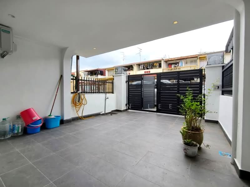 2-storey Terraced House for Sale in Bandar Baru Permas Jaya (Permas Jaya) - Calvin Lee - PropertyGuru.com.my