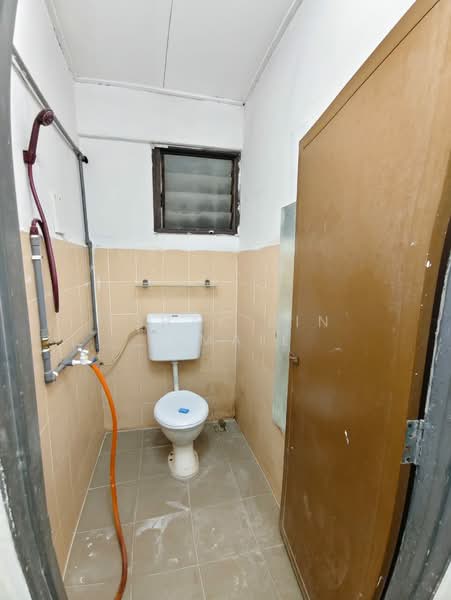 2-storey Terraced House for Sale in Batu Caves (Kuala Lumpur) - Ishak Bin Ismail - Bathroom - PropertyGuru.com.my
