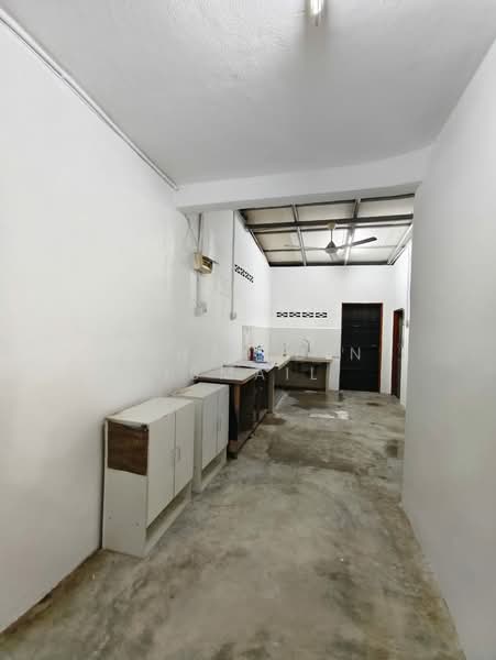 2-storey Terraced House for Sale in Batu Caves (Kuala Lumpur) - Ishak Bin Ismail - Kitchen - PropertyGuru.com.my