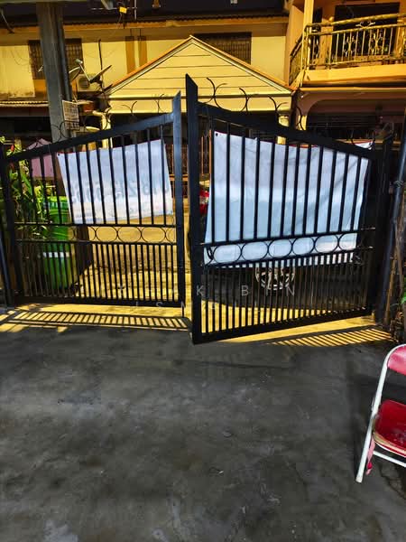 2-storey Terraced House for Sale in Batu Caves (Kuala Lumpur) - Ishak Bin Ismail - Exterior - PropertyGuru.com.my