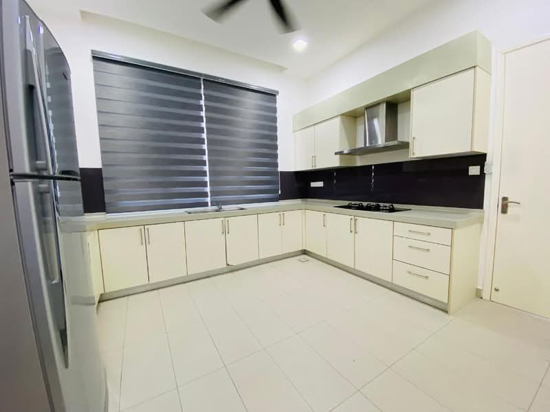 Bungalow for Sale in Ukay Bistari (Ulu Kelang) - Shiqin Saidin - Kitchen - PropertyGuru.com.my