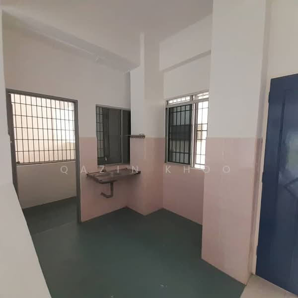 Pangsapuri untuk Disewa di Le Courts Desa Tambun - Qazin Khoo - Interior - PropertyGuru.com.my