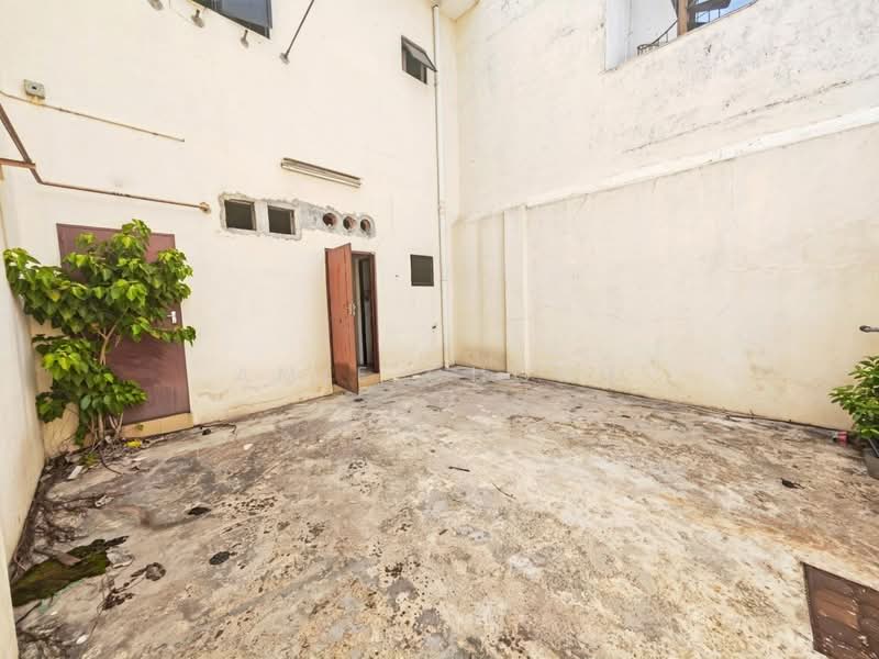 Shop for Rent in Ipoh (Perak) - Amie Chong - Exterior - PropertyGuru.com.my