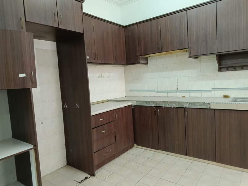 Terraced House for Sale in Usj 22 (Subang Jaya) - Tan Chee Kian - Kitchen - PropertyGuru.com.my