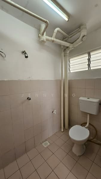 Apartment for Rent at Dahlia Apartment (Sri Rampai) - Jenny Ng - Bathroom - PropertyGuru.com.my