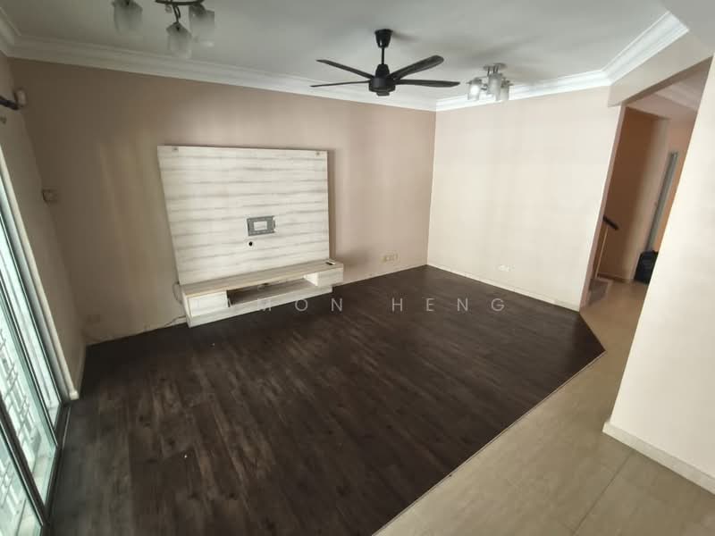 Terraced House for Rent in Bandar Kinrara Seksyen 5 (Bandar Kinrara) - Damon Heng - Living Room - PropertyGuru.com.my