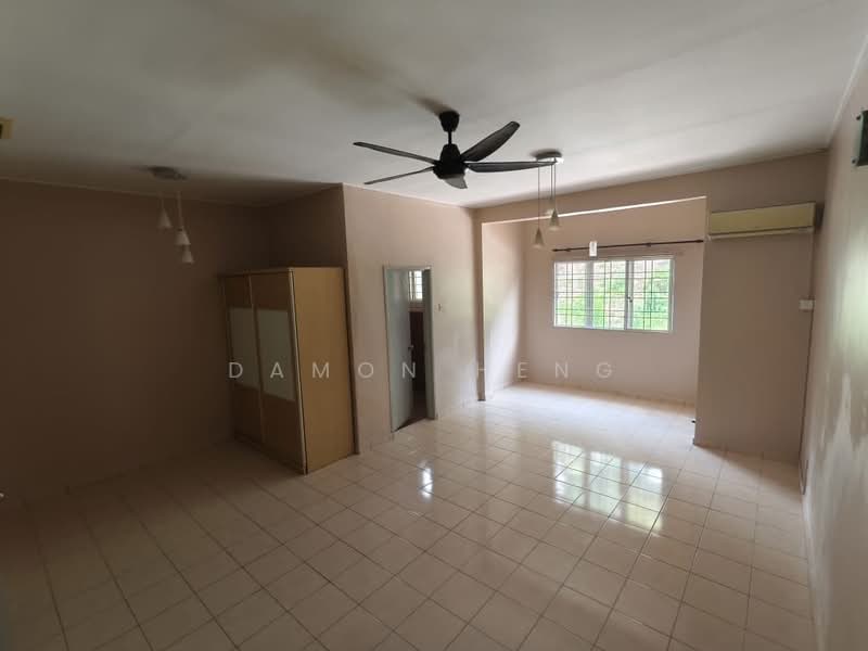 Terraced House for Rent in Bandar Kinrara Seksyen 5 (Bandar Kinrara) - Damon Heng - Living Room - PropertyGuru.com.my