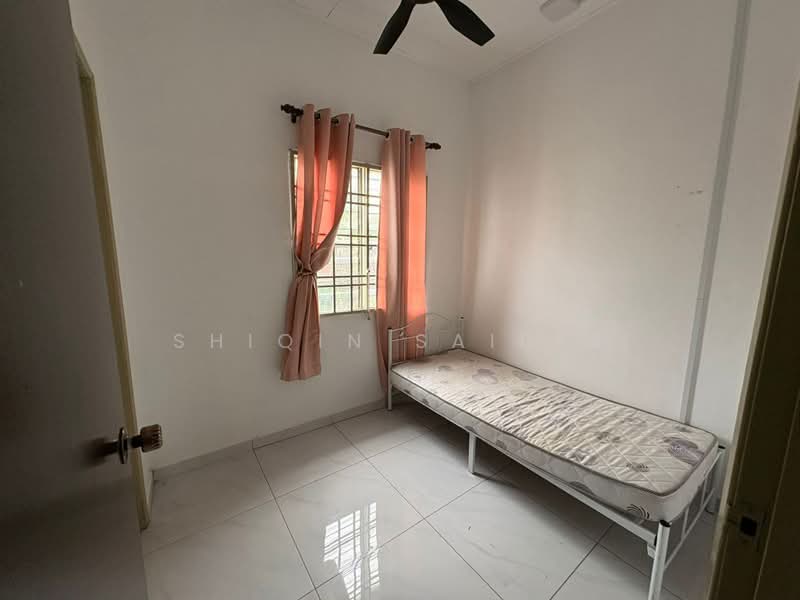 Rumah Teres 2 Tingkat untuk Dijual di Bandar Puncak Alam (Puncak Alam) - Shiqin Saidin - Bedroom - PropertyGuru.com.my