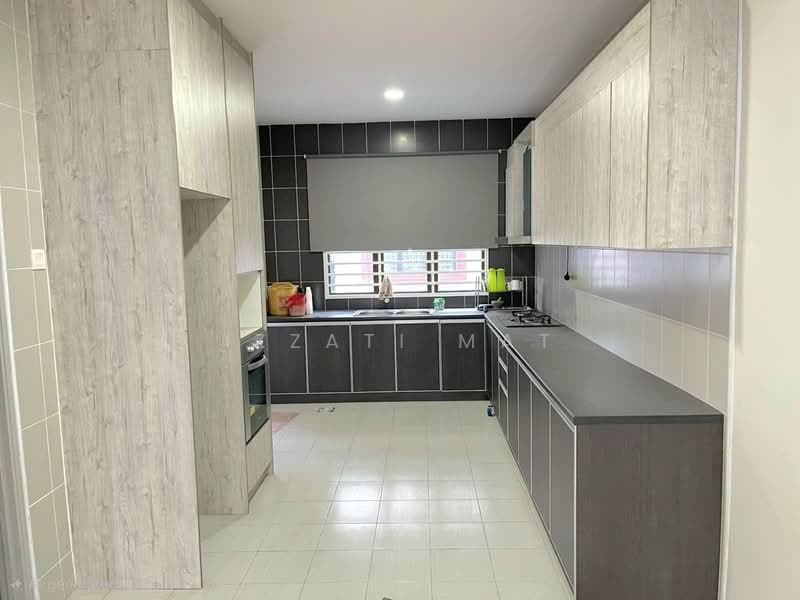 Rumah Teres 2 Tingkat untuk Dijual di Nilai (Negeri Sembilan) - Izzati Mat - Kitchen - PropertyGuru.com.my