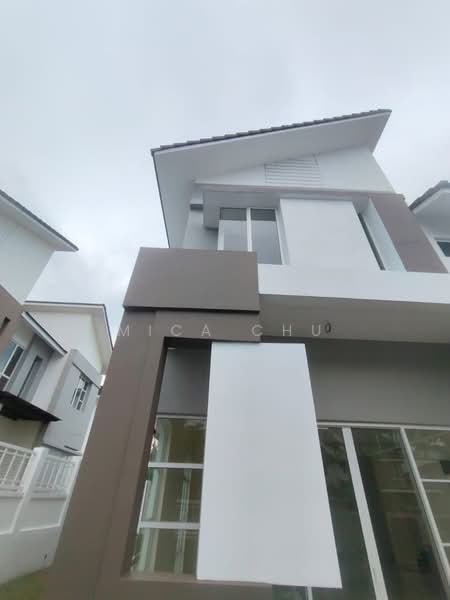 Rumah Berkembar untuk Dijual di D'Kayangan (Shah Alam) - Mica Chu - Exterior - PropertyGuru.com.my