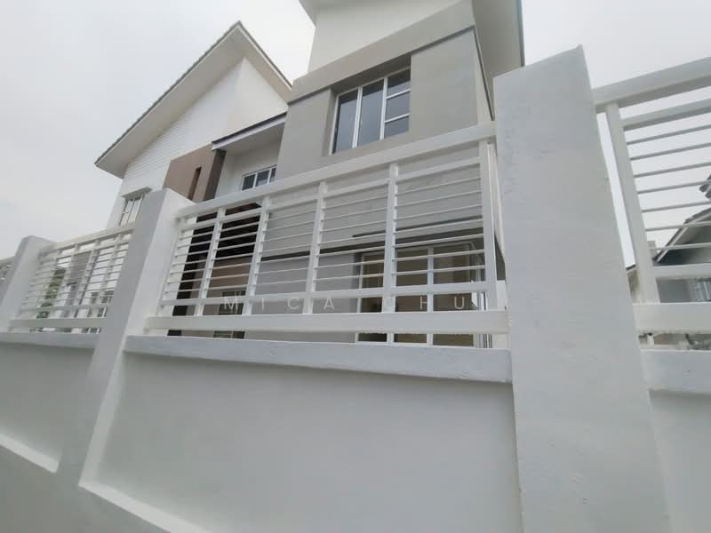 Rumah Berkembar untuk Dijual di D'Kayangan (Shah Alam) - Mica Chu - Exterior - PropertyGuru.com.my