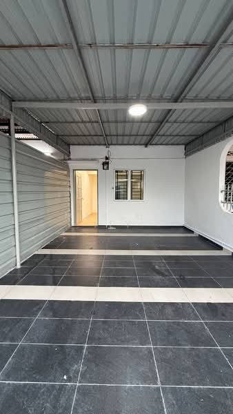 Rumah Teres 2 Tingkat untuk Dijual di Taman Gunung Emas (Labis) - Marcus Tey - Entrance - PropertyGuru.com.my
