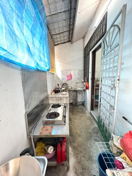 1-storey Terraced House for Sale in Masai (Johor) - Albert Liew - Kitchen - PropertyGuru.com.my