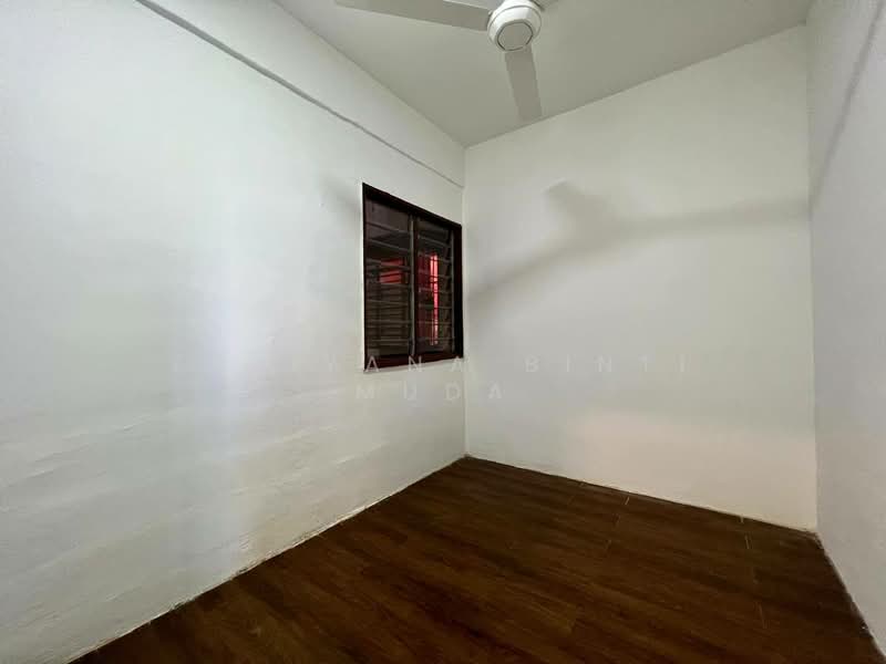 Apartment for Sale at Pangsapuri Berembang Indah - Faliyana binti Muda - PropertyGuru.com.my