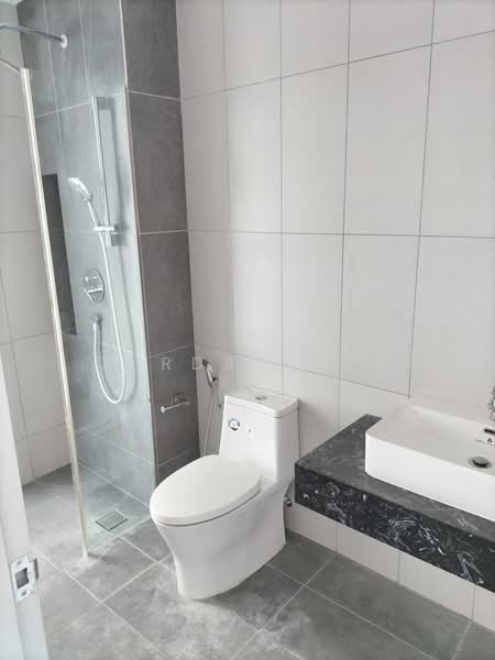 Servis Apartment untuk Dijual di Ruby Seapark - Jordan Tan - Bathroom - PropertyGuru.com.my