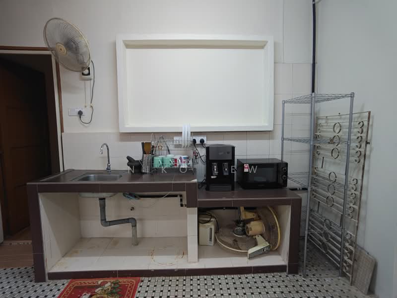Rumah Banglo untuk Disewa di Taman Serene (Johor Bahru) - Niko Lew - Kitchen - PropertyGuru.com.my