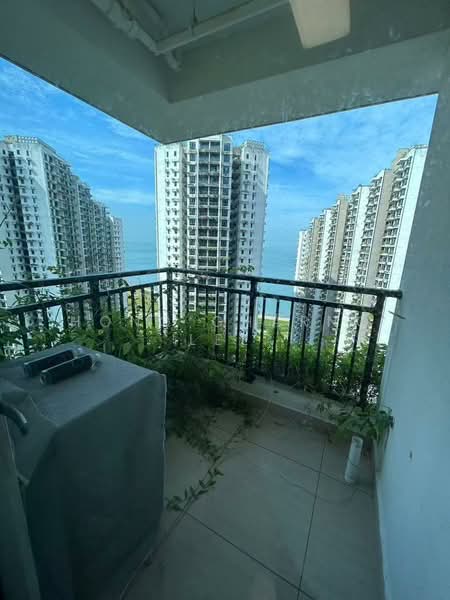 Condominium for Rent at Ataraxia Park @ Forest City - Hong Charng Lee - Balcony - PropertyGuru.com.my