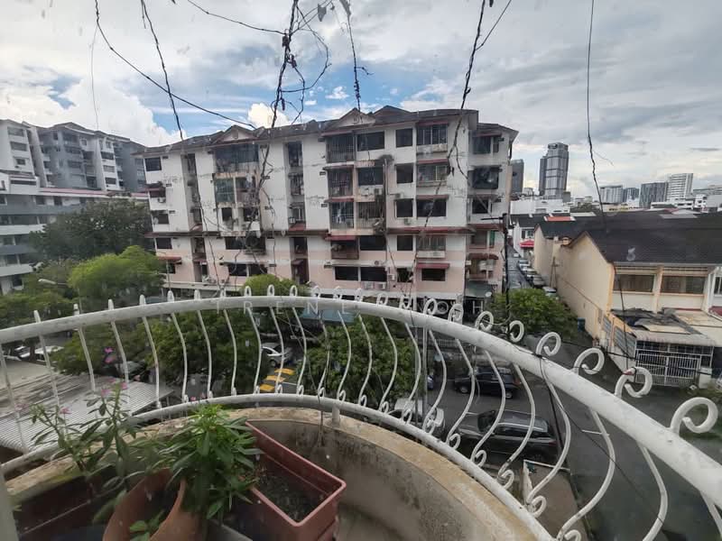 Apartment for Sale at Seri Kota - Irene Goh - Exterior - PropertyGuru.com.my