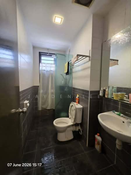 Rumah Teres 2 Tingkat untuk Dijual di Taman Putra Impiana (Puchong) - Jayden Lee - Bathroom - PropertyGuru.com.my