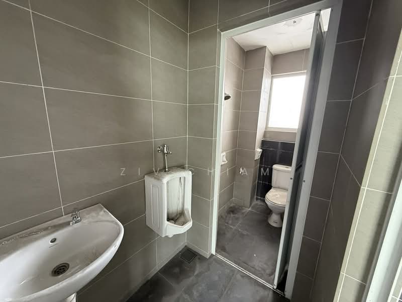 Shop / Office for Sale in Johor Bahru (Johor) - Ziv Chiam - Bathroom - PropertyGuru.com.my