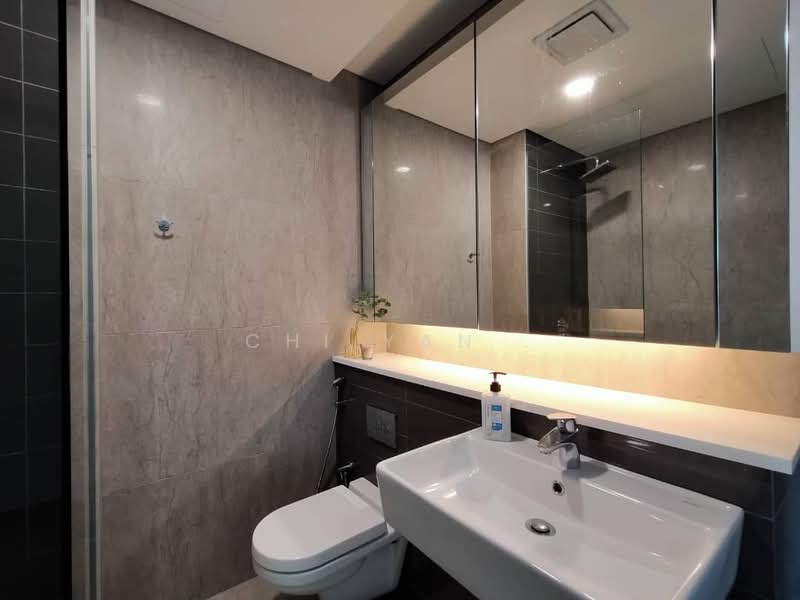 Servis Apartment untuk Disewa di Cantara Residences - Chi Yan . - Bathroom - PropertyGuru.com.my