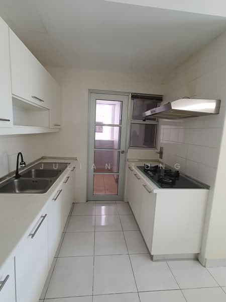 Service Residence for Rent at Kiara Designer Suites - Julian Tong - Kitchen - PropertyGuru.com.my