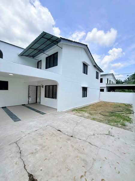 2-storey Terraced House for Sale in Taman Kluang Barat (Kluang) - Marcus Tey - Exterior - PropertyGuru.com.my