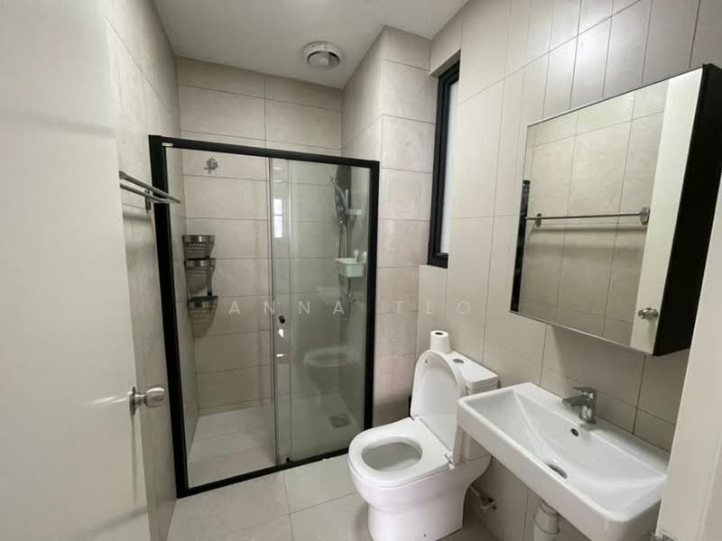 Servis Apartment untuk Disewa di Kenwingston Skylofts - Anna Teo - Bathroom - PropertyGuru.com.my