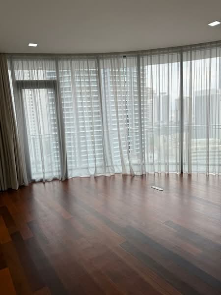 Servis Apartment untuk Dijual di K Residence @ KLCC - Nicson Wan - Living Room - PropertyGuru.com.my