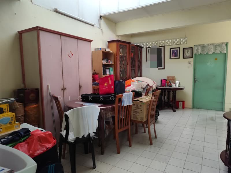 Rumah Teres 1 Tingkat untuk Dijual di Desa Jaya Kepong (Kepong) - Dickson Lau - Living Room - PropertyGuru.com.my