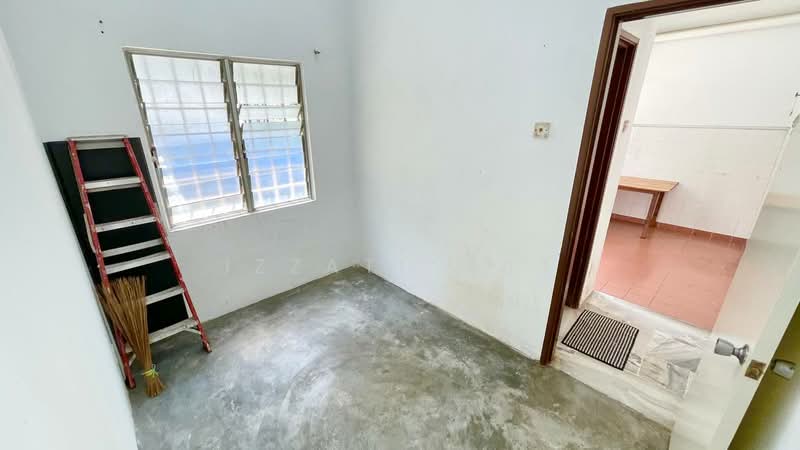 2.5-storey Terraced House for Sale in Taman Equine (Seri Kembangan) - Izzati Mat - Interior - PropertyGuru.com.my