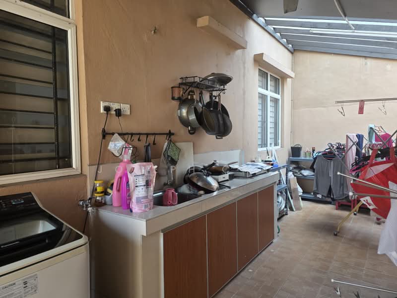 Semi-Detached House for Sale in Subang Bestari (Shah Alam) - Joseph Chan - Back yard - PropertyGuru.com.my