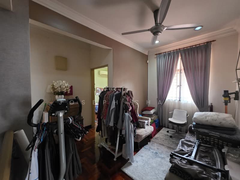 Semi-Detached House for Sale in Subang Bestari (Shah Alam) - Joseph Chan - family hall - PropertyGuru.com.my