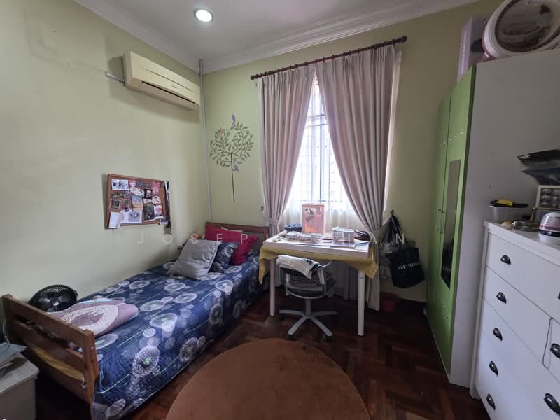 Semi-Detached House for Sale in Subang Bestari (Shah Alam) - Joseph Chan - Bedroom - PropertyGuru.com.my