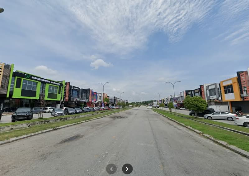 Shop for Sale in Kampung Jenderam Hilir (Dengkil) - Wayne Chong - Exterior - PropertyGuru.com.my