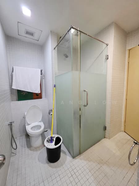 Condominium for Sale at 10 Semantan Suites - Han Yang Low - Bathroom - PropertyGuru.com.my