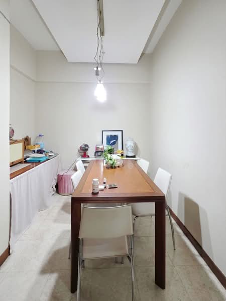 Condominium for Sale at 10 Semantan Suites - Han Yang Low - Dining Room - PropertyGuru.com.my