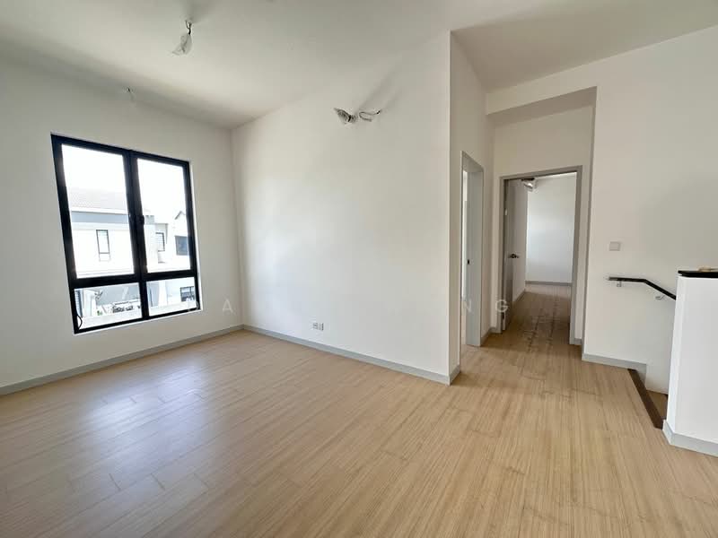 Rumah Berkembar untuk Dijual di Rawang (Selangor) - Danny Wong - Living Room - PropertyGuru.com.my