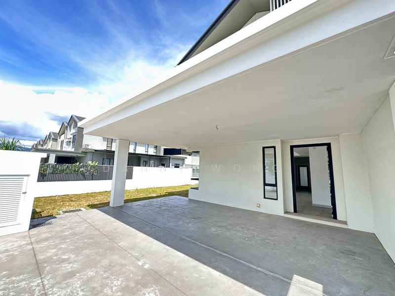 Rumah Berkembar untuk Dijual di Rawang (Selangor) - Danny Wong - Exterior - PropertyGuru.com.my