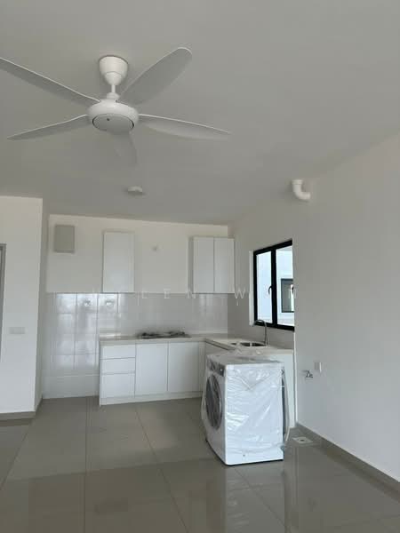 Service Residence for Sale at Huni @ Eco Ardence - Helen Wan - Kitchen - PropertyGuru.com.my