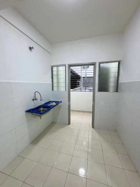 Apartment for Sale at Denai Nusantara Apartment - Dylan Tan - Kitchen - PropertyGuru.com.my