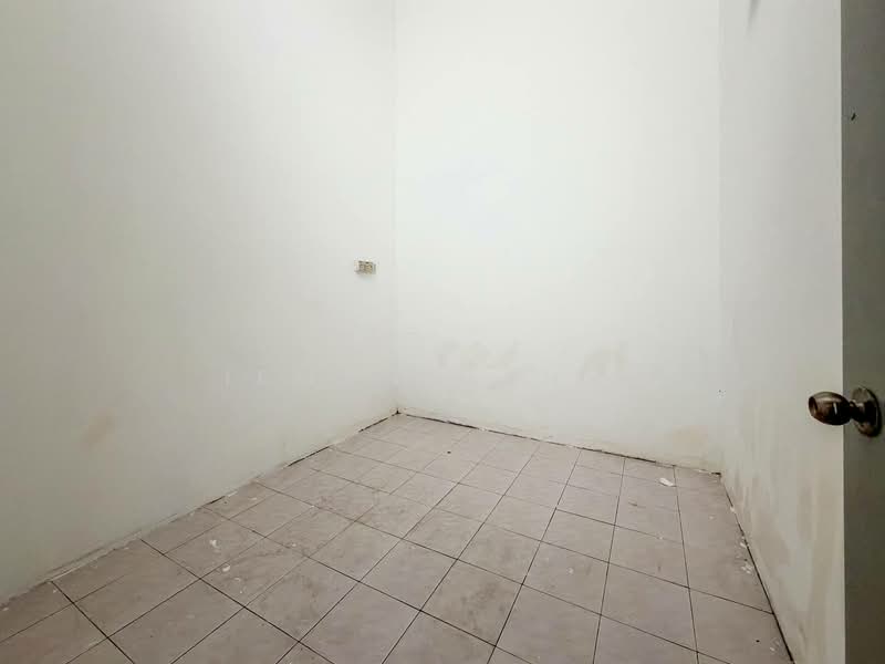 1-storey Terraced House for Sale in Taman Dato' Hormat (Telok Panglima Garang) - Ilman Nahri - Interior - PropertyGuru.com.my