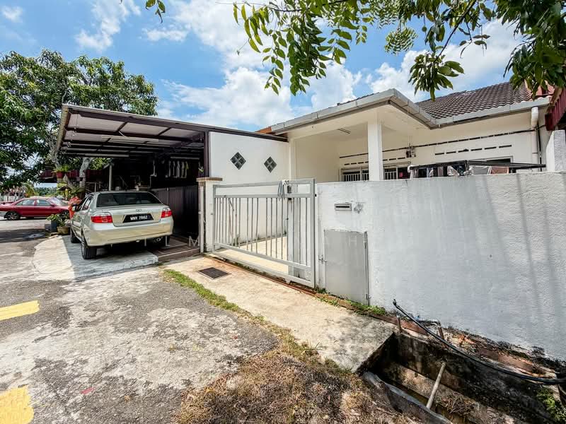 1-storey Terraced House for Sale in Taman Dato' Hormat (Telok Panglima Garang) - Ilman Nahri - Exterior - PropertyGuru.com.my