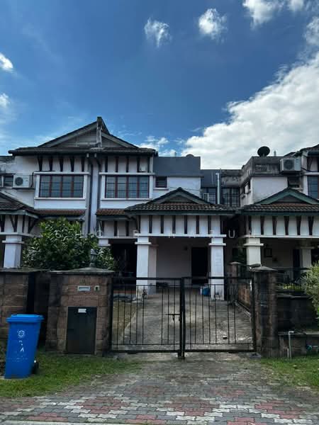 2-storey Terraced House for Sale in Bukit Jelutong (Shah Alam) - Shoib Harun - Exterior - PropertyGuru.com.my