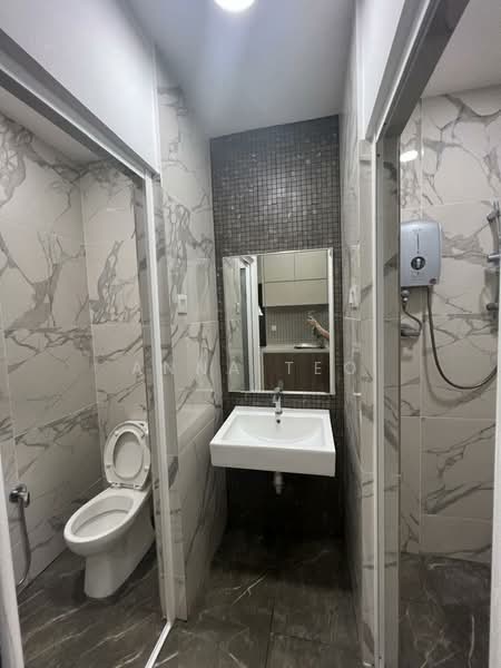 Service Residence for Sale at The Grand Subang Jaya SS13 - Anna Teo - Bathroom - PropertyGuru.com.my