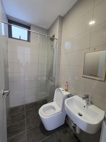 Servis Apartment untuk Disewa di PJ Midtown - Allen Tan - Bathroom - PropertyGuru.com.my