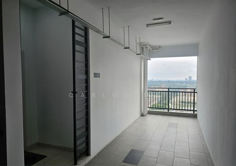 Apartment for Rent at Seri Topaz - Carlos Ng - Corridor - PropertyGuru.com.my